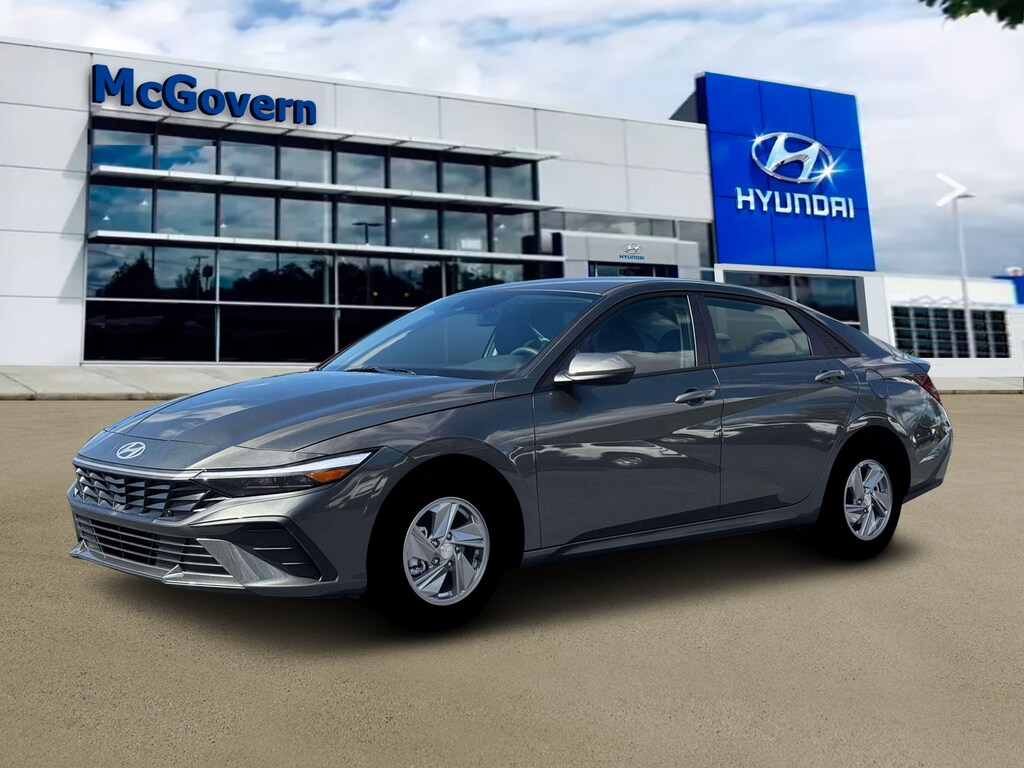 New 2026 Hyundai Elantra SE Sedan