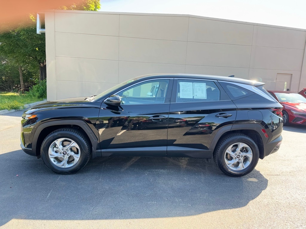 Used 2022 Hyundai Tucson SE with VIN 5NMJACAE8NH101503 for sale in Leominster, MA