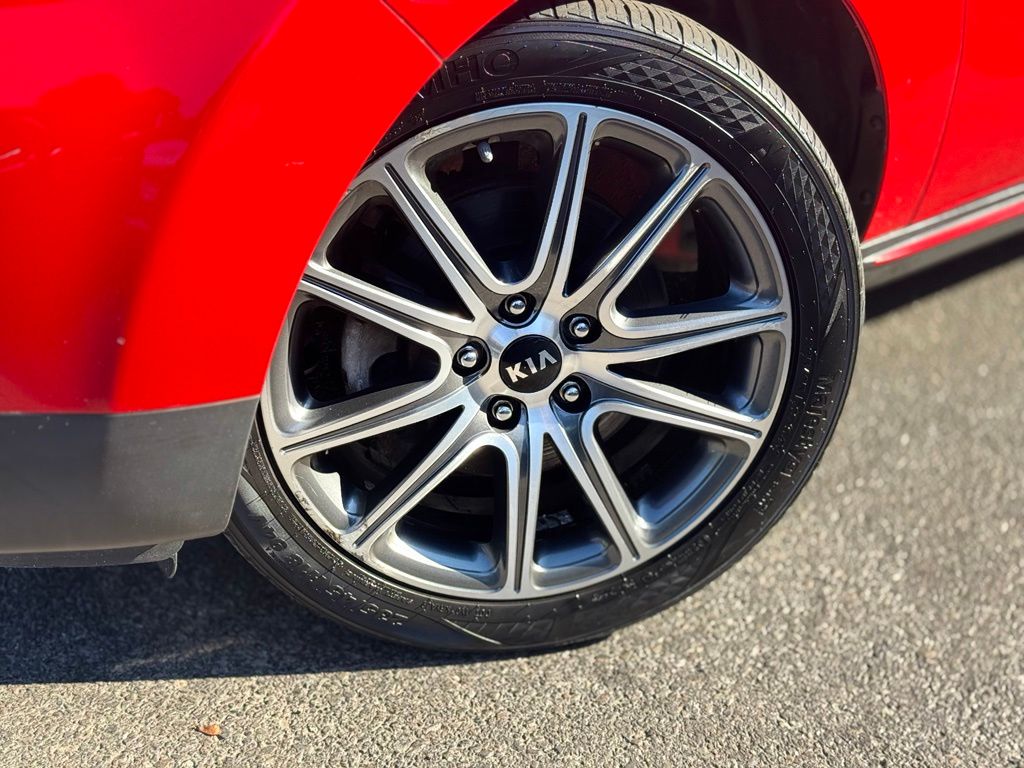 Used 2019 Kia Soul Base with VIN KNDJX3AA4K7007861 for sale in Leominster, MA