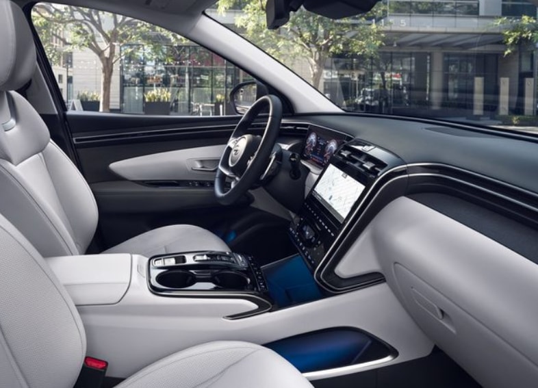 Hyundai Tucson Hybrid interior