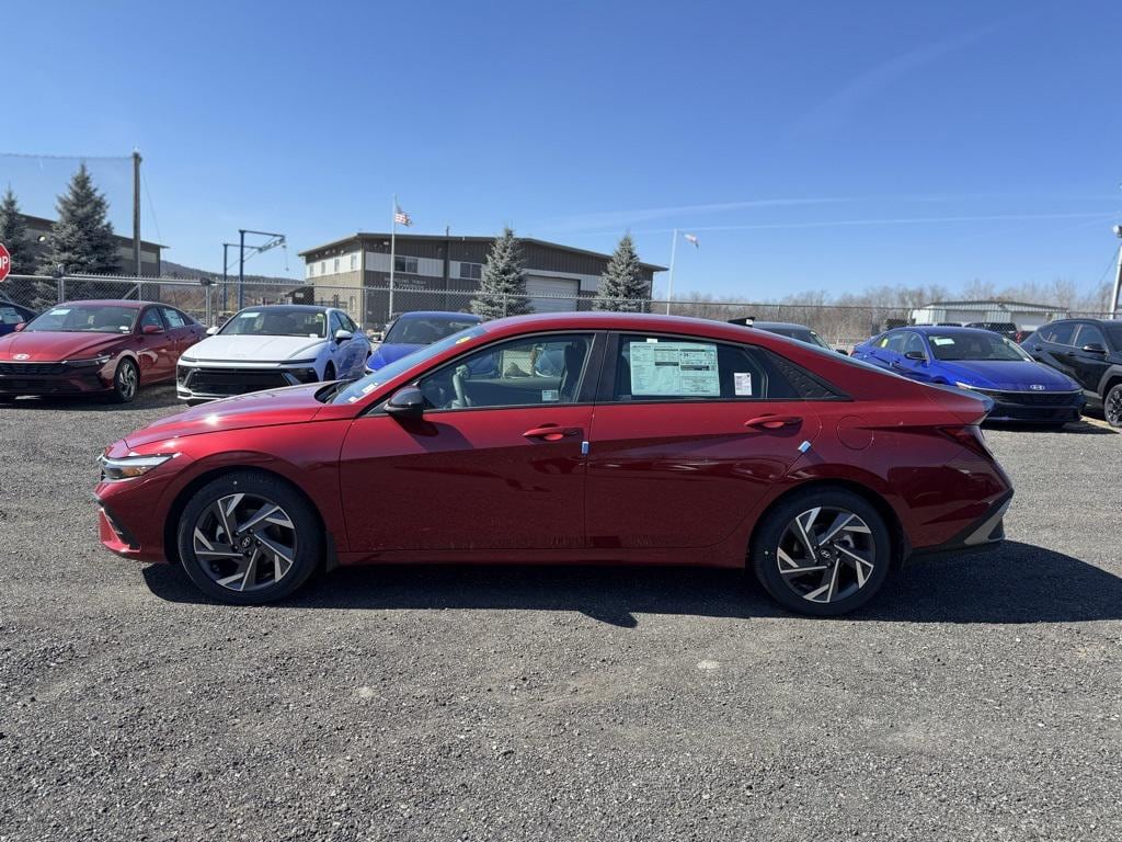 New 2025 Hyundai Elantra SEL Sport Sedan