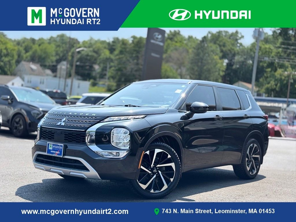 Used 2022 Mitsubishi Outlander SE CUV