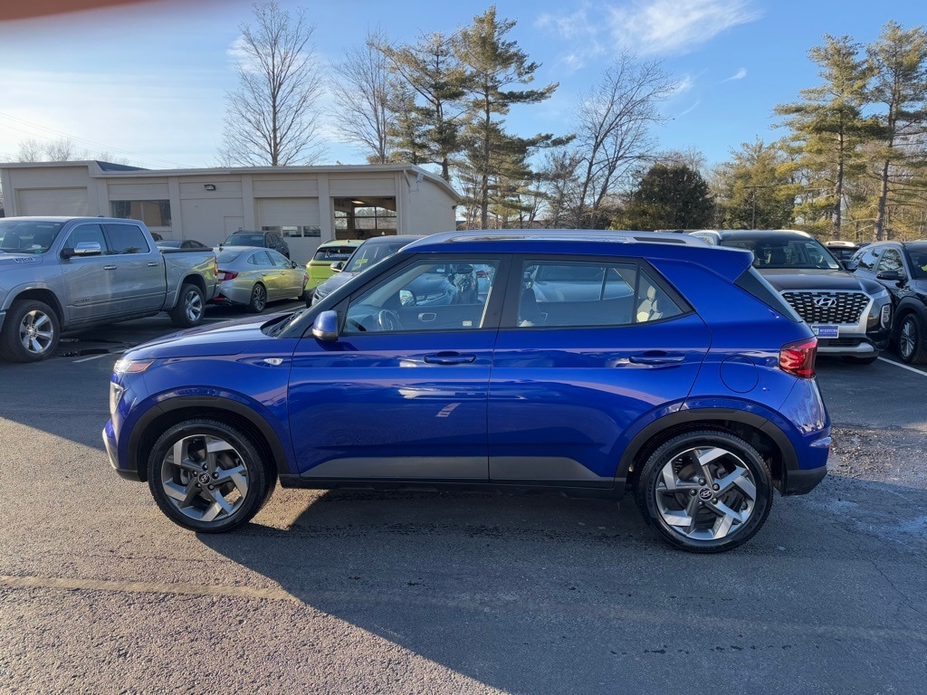 Certified 2022 Hyundai Venue SEL with VIN KMHRC8A35NU182201 for sale in Leominster, MA