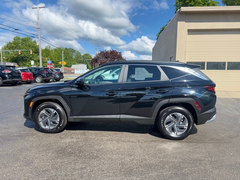 Certified 2025 Hyundai Tucson Blue with VIN KM8JBDD16SU252576 for sale in Leominster, MA