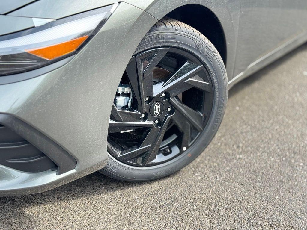 New 2026 Hyundai Elantra SEL Sport Sedan