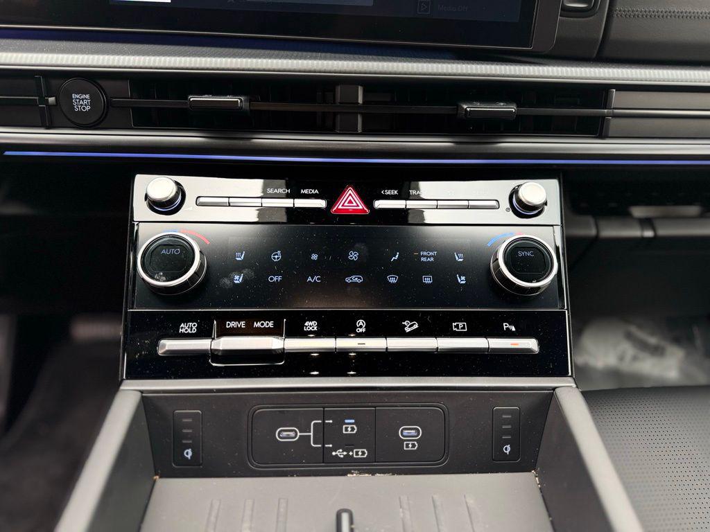 2026 Hyundai Santa Fe Calligraphy - Photo 18