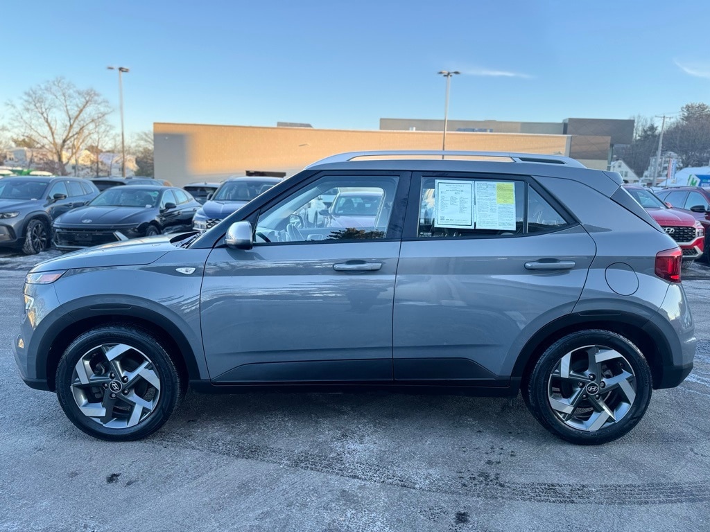 Certified 2022 Hyundai Venue SEL with VIN KMHRC8A34NU190001 for sale in Leominster, MA