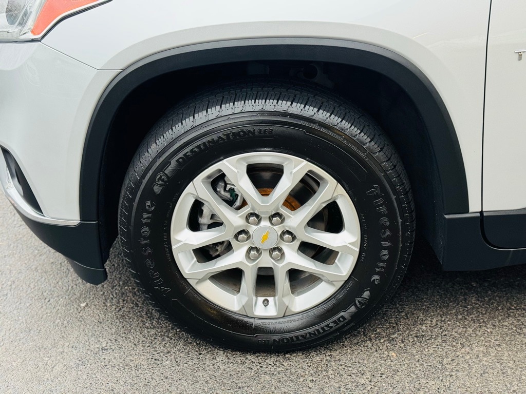 Used 2021 Chevrolet Traverse LT SUV