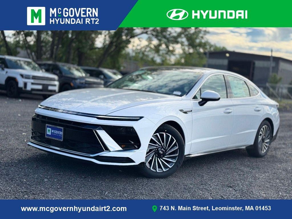New 2026 Hyundai Sonata Hybrid SEL Sedan