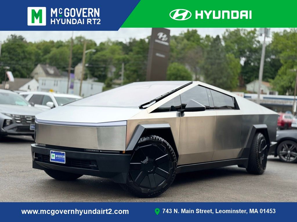 2025 Tesla Cybertruck All-Wheel Drive's photo