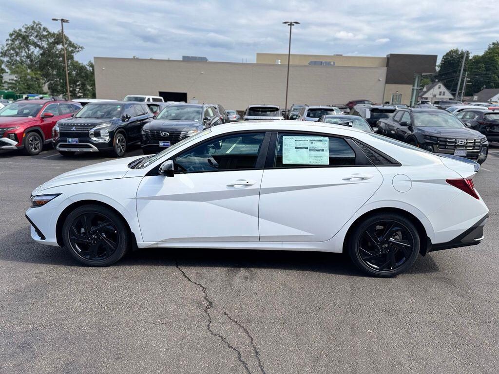 New 2026 Hyundai Elantra SEL Sport Sedan
