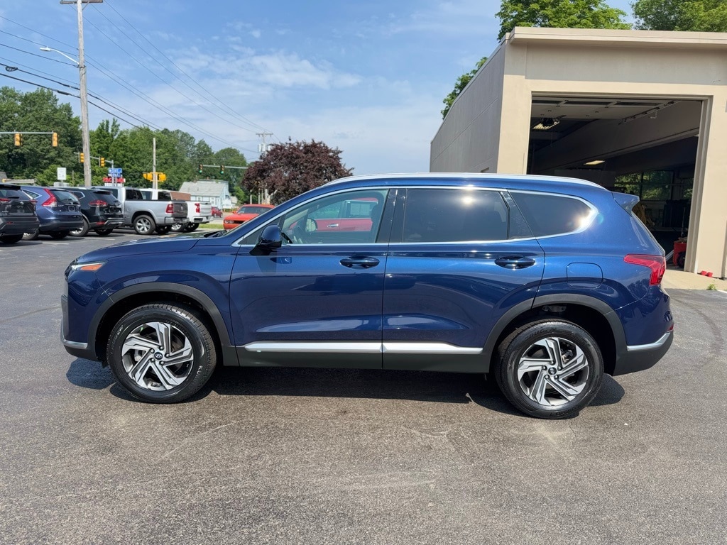 Used 2022 Hyundai Santa Fe SEL with VIN 5NMS2DAJ5NH437985 for sale in Leominster, MA