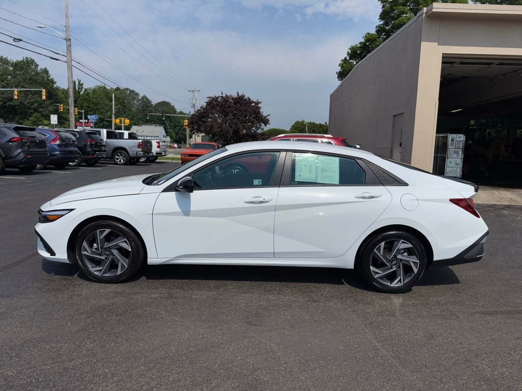 Used 2025 Hyundai Elantra SEL with VIN KMHLM4DG1SU917214 for sale in Leominster, MA