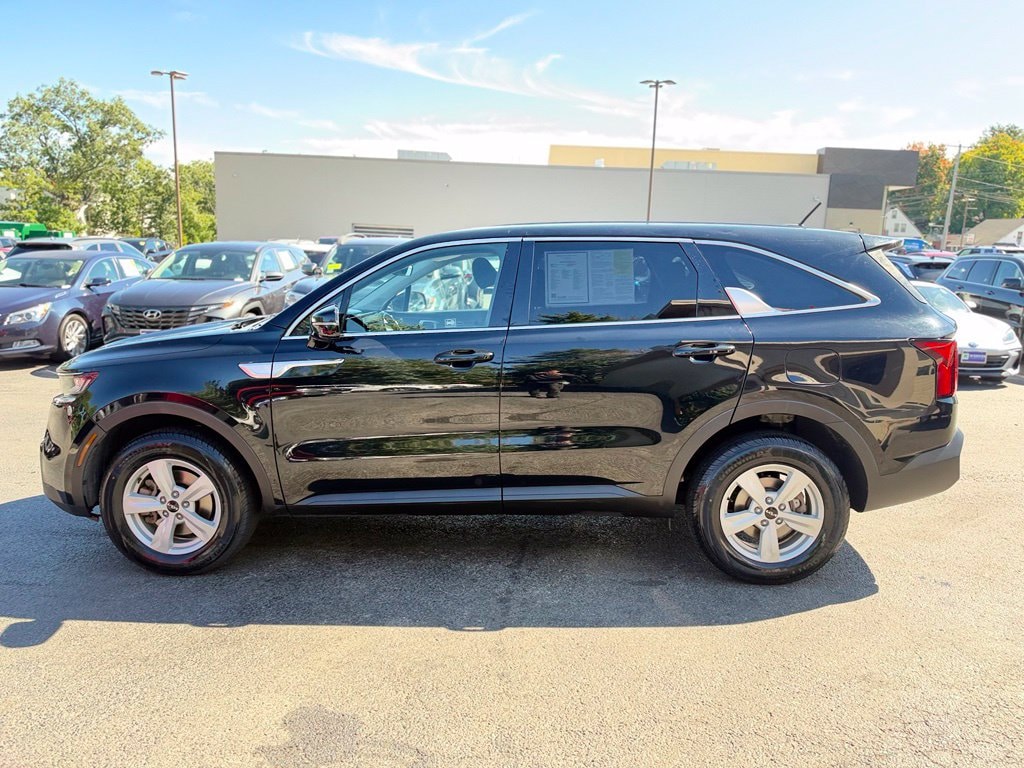 Used 2022 Kia Sorento LX SUV