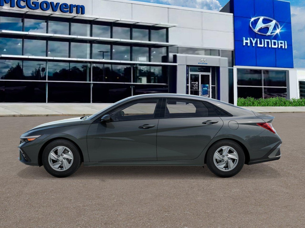 New 2026 Hyundai Elantra SE Sedan