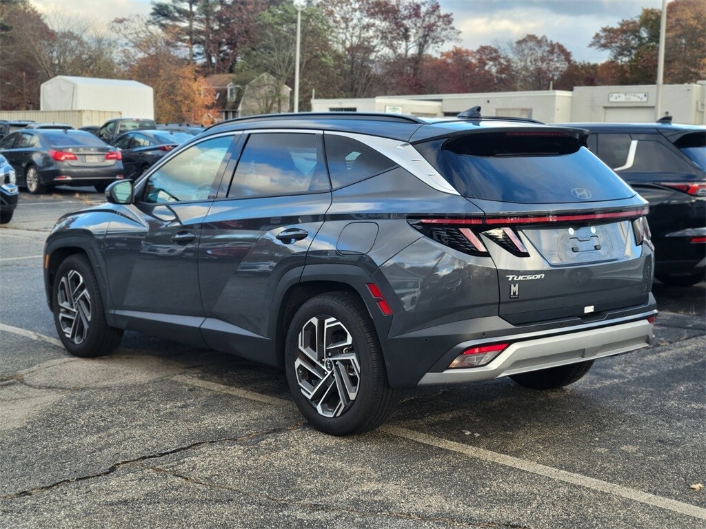 2025 Hyundai Tucson Limited photo 3