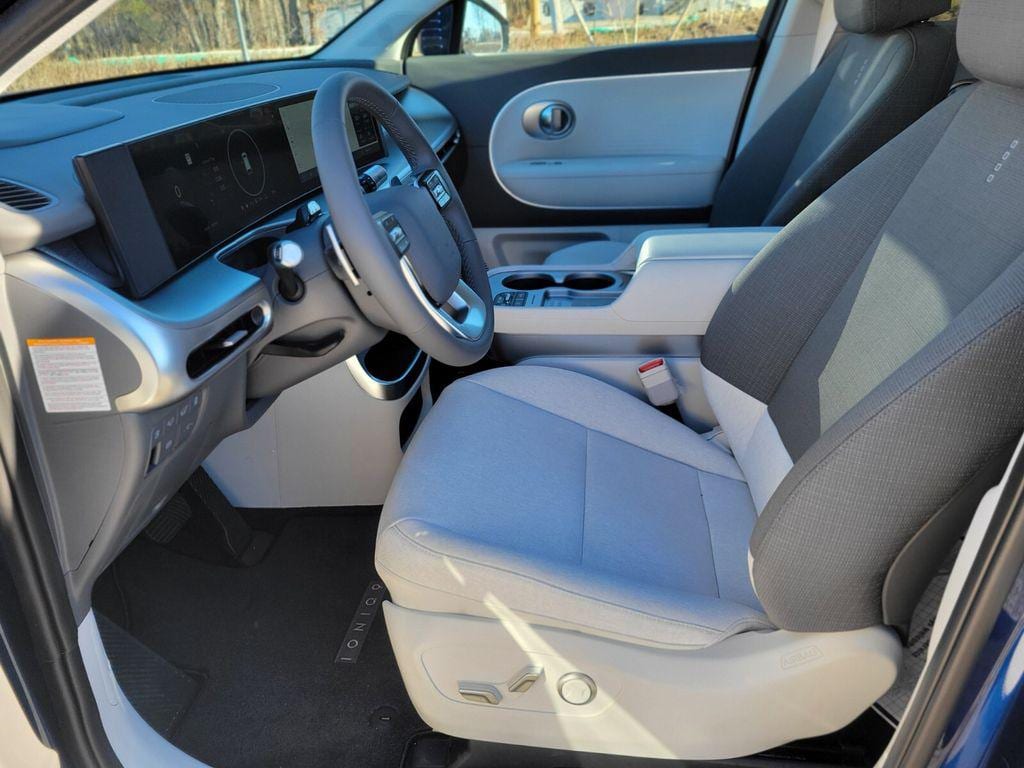 2026 Hyundai IONIQ 9 SE - Photo 15