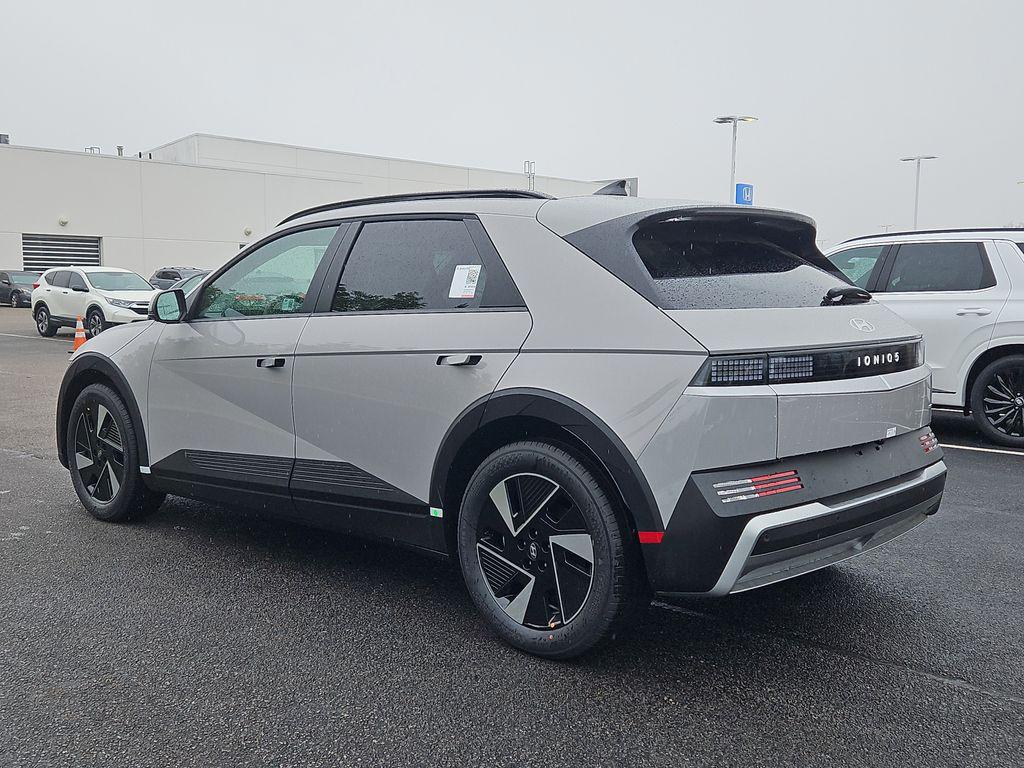 2025 Hyundai Ioniq 5 SEL photo 2