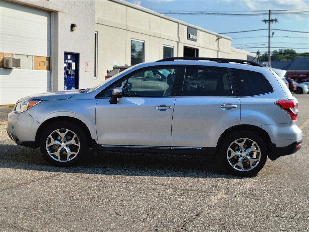 2015 Subaru Forester 2.5i Touring photo 2