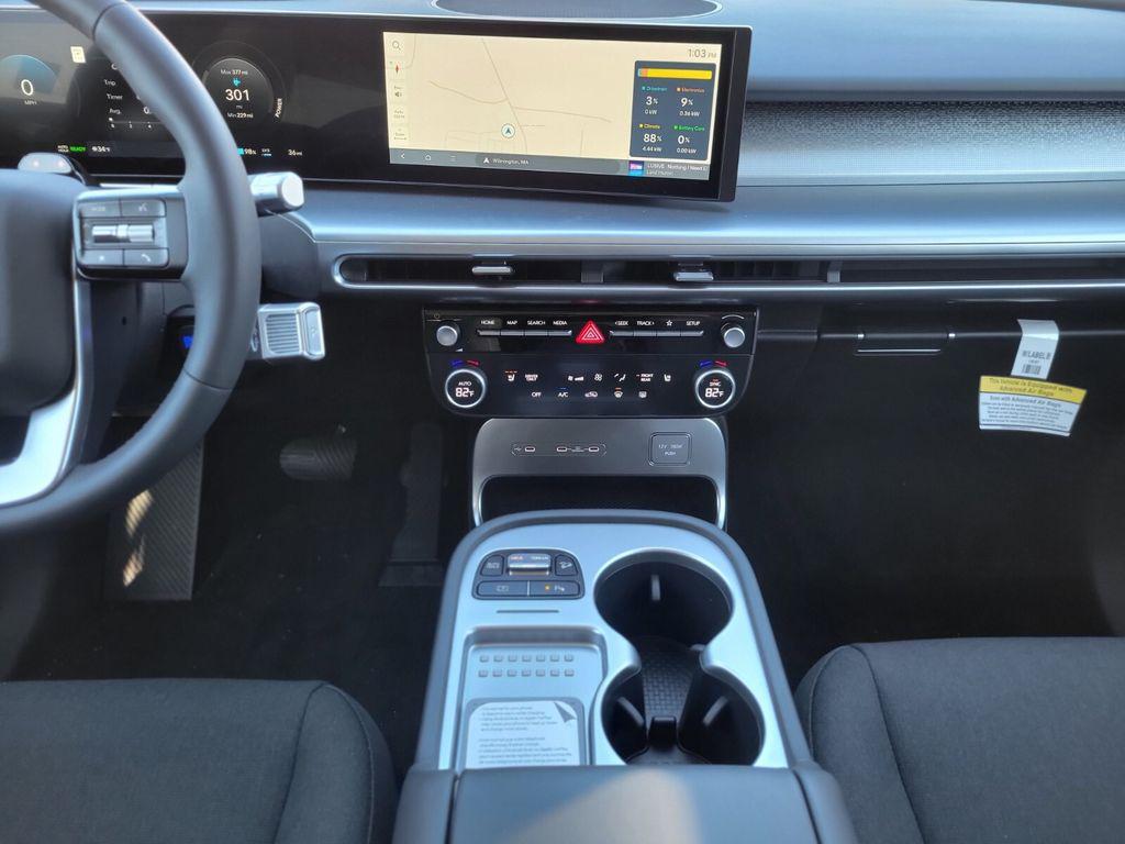 2026 Hyundai IONIQ 9 SE - Photo 12