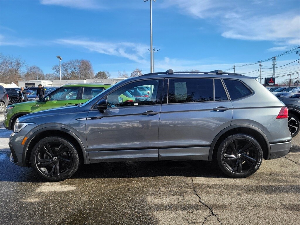 Used 2023 Volkswagen Tiguan 2.0T SE R-Line Black SUV