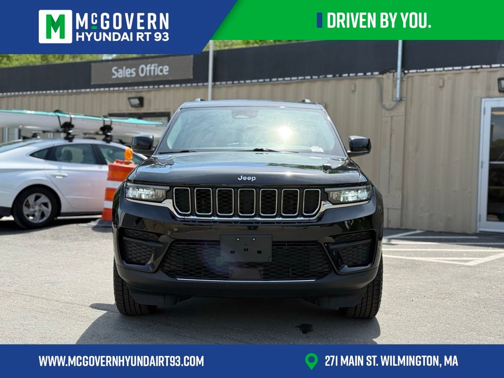 2023 Jeep Grand Cherokee Laredo X 4x4's photo
