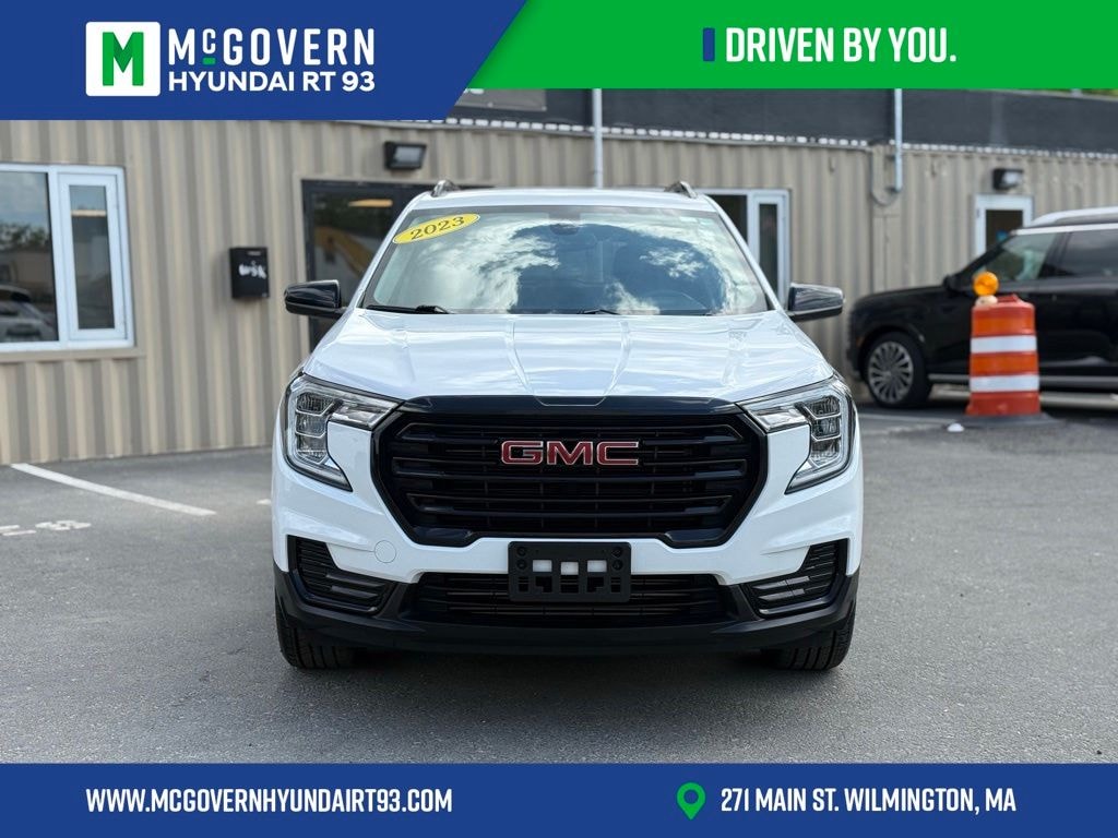 Used 2023 GMC Terrain SLE SUV
