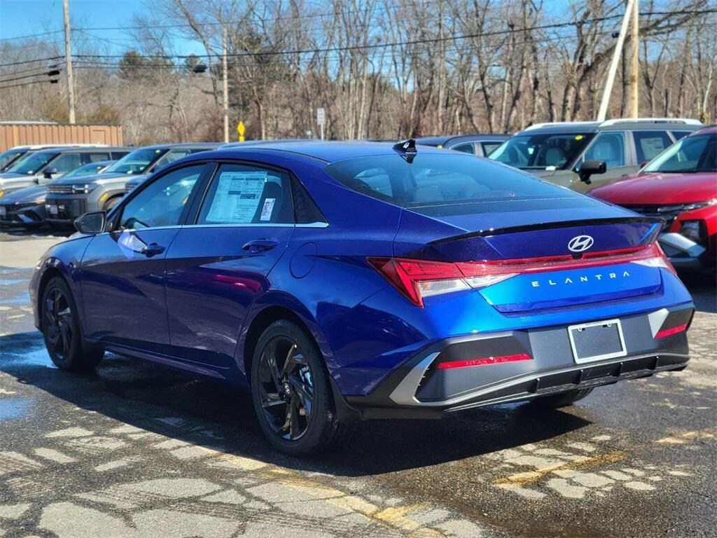 New 2026 Hyundai Elantra SEL Sport Premium Sedan