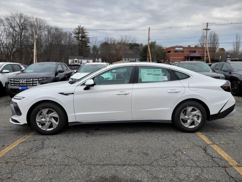 New 2026 Hyundai Sonata SE Sedan