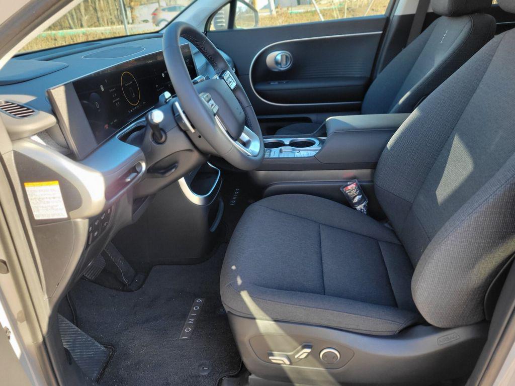 2026 Hyundai IONIQ 9 SE - Photo 15