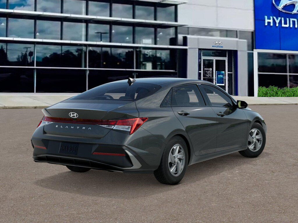 New 2026 Hyundai Elantra SE Sedan