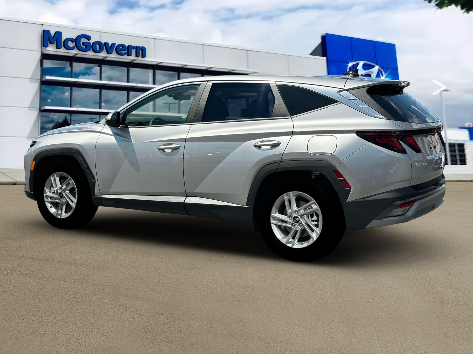 2026 Hyundai Tucson SE photo 3