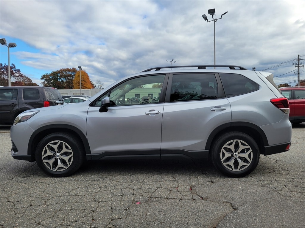 Used 2023 Subaru Forester Premium SUV