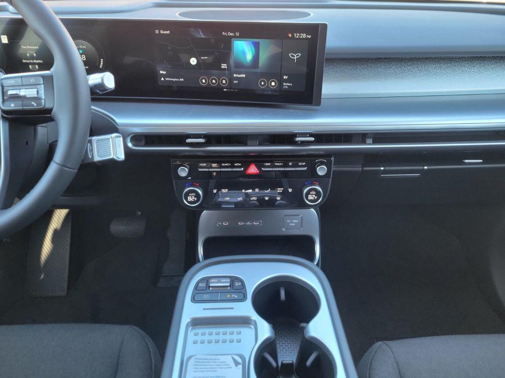 2026 Hyundai IONIQ 9 SE - Photo 12