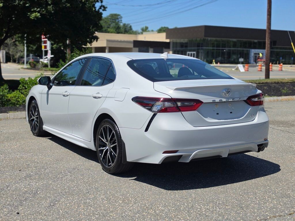 Used 2024 Toyota Camry SE Sedan