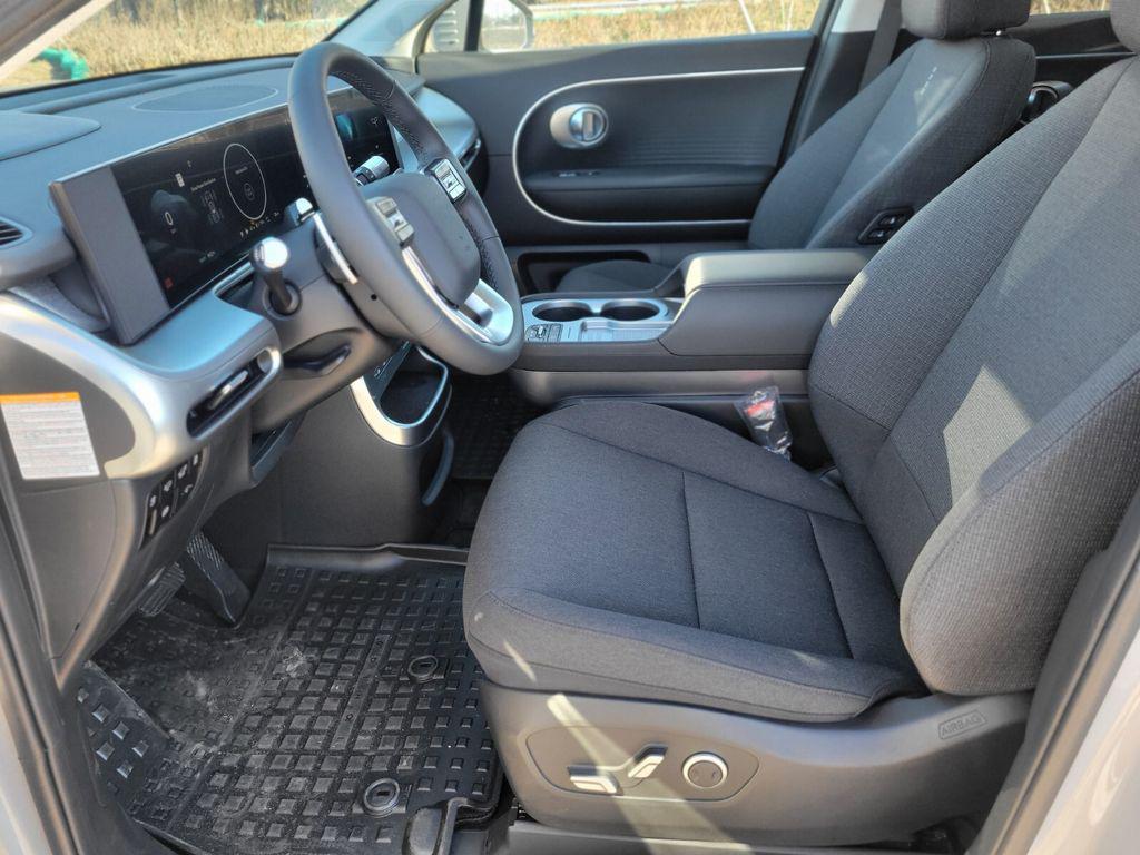 2026 Hyundai IONIQ 9 SE - Photo 15