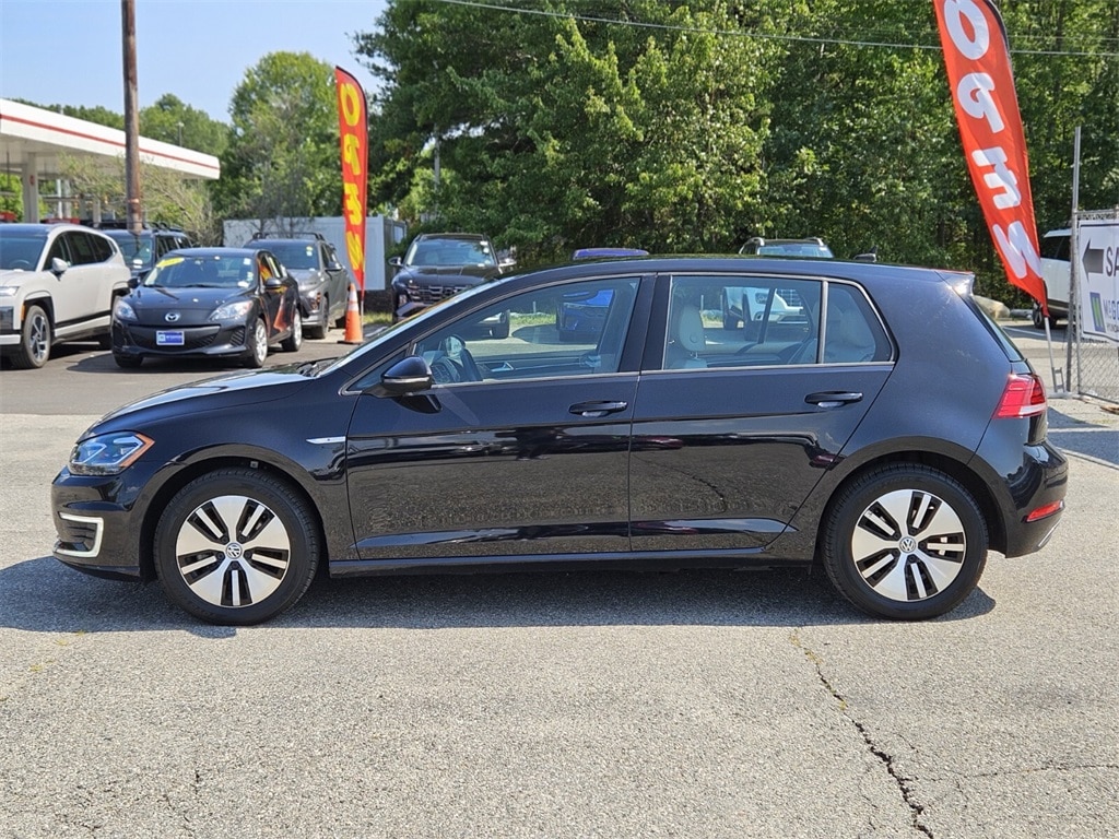 Used 2019 Volkswagen e-Golf e-Golf SEL Premium with VIN WVWPR7AU0KW907670 for sale in Wilmington, MA