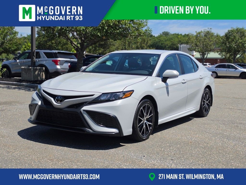 Used 2024 Toyota Camry SE Sedan