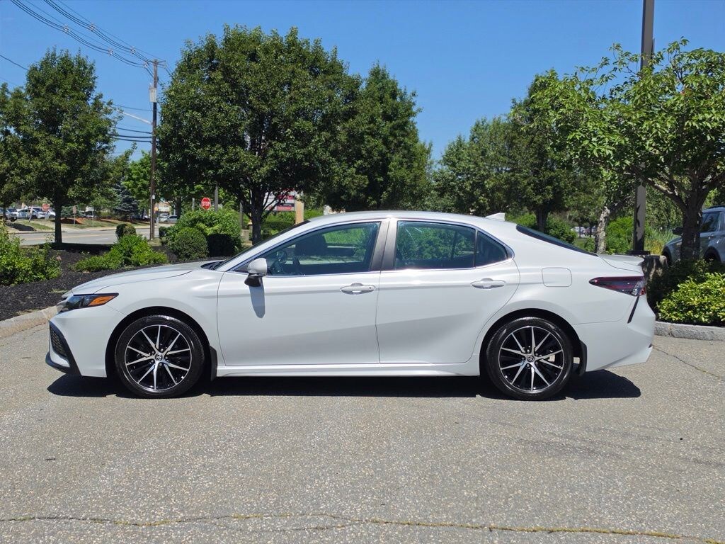 Used 2024 Toyota Camry SE Sedan