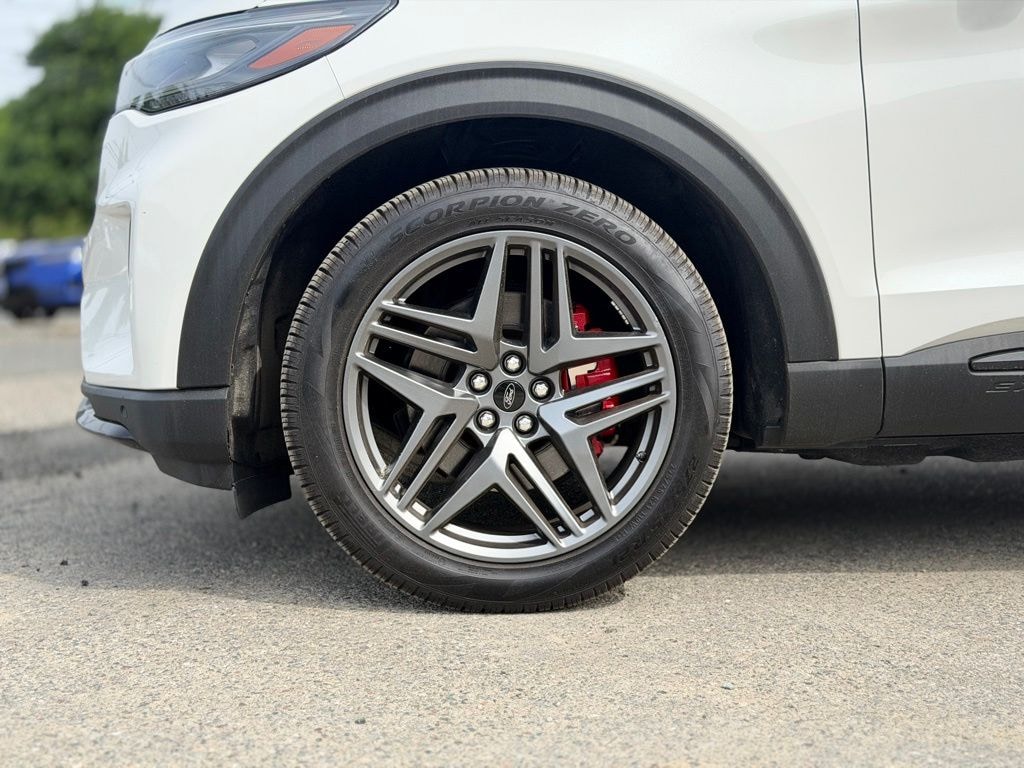 Used 2025 Ford Explorer ST SUV