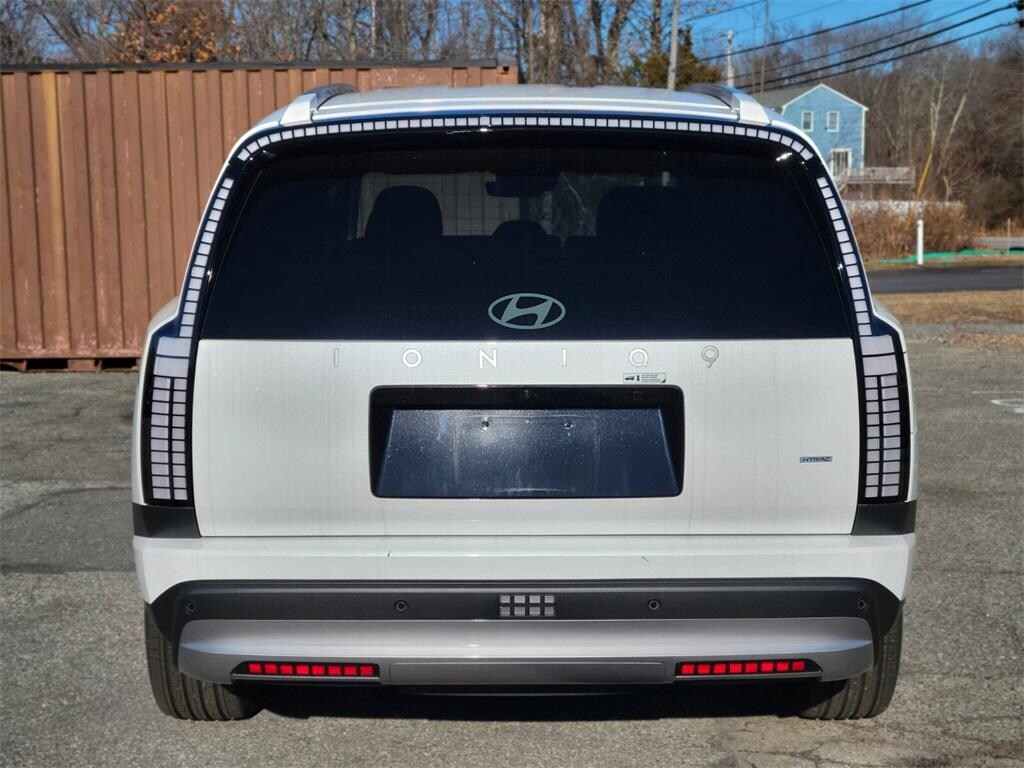 New 2026 Hyundai IONIQ 9 SE SUV