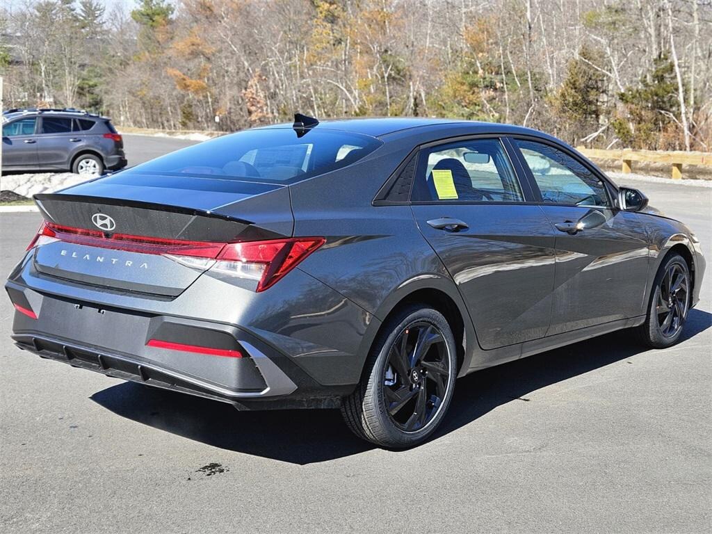 New 2026 Hyundai Elantra SEL Sport Sedan
