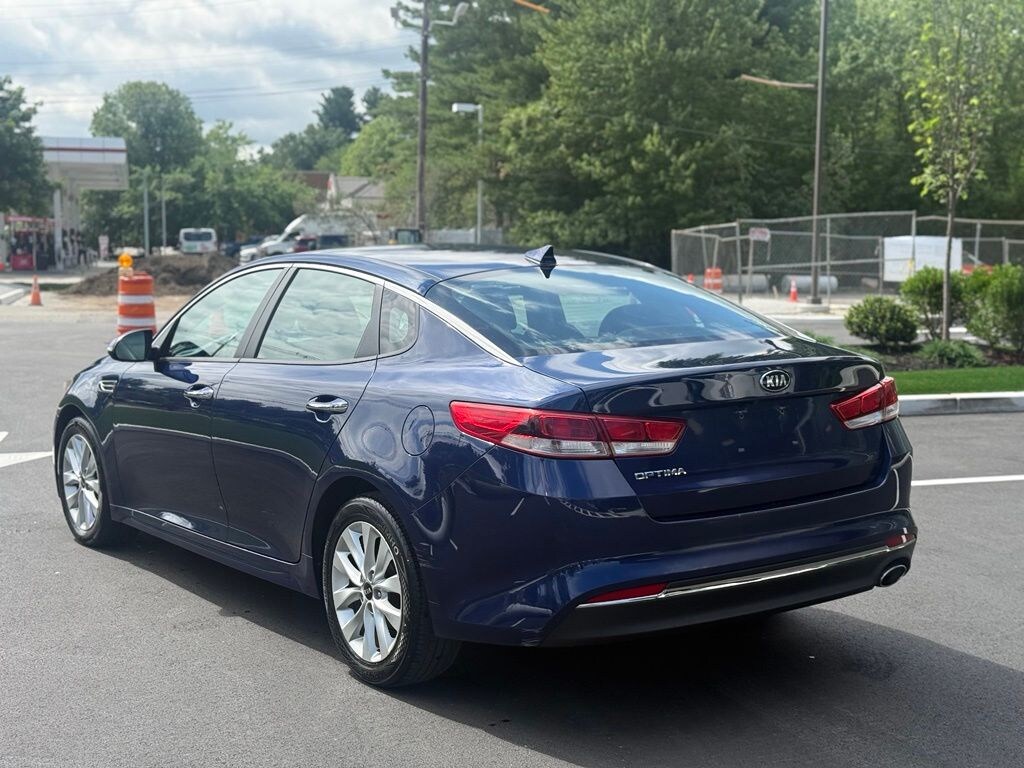 Used 2017 Kia Optima LX Sedan