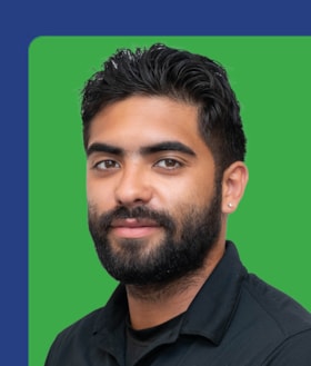 Staff member Xavier Ortiz from 069bc08f3886