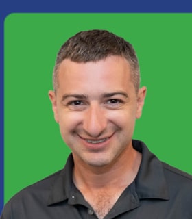 Staff member Garrett Weinstein from 069bc08f3886