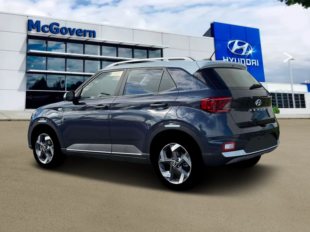 New 2026 Hyundai Venue SEL w/Two-Tone Roof SUV