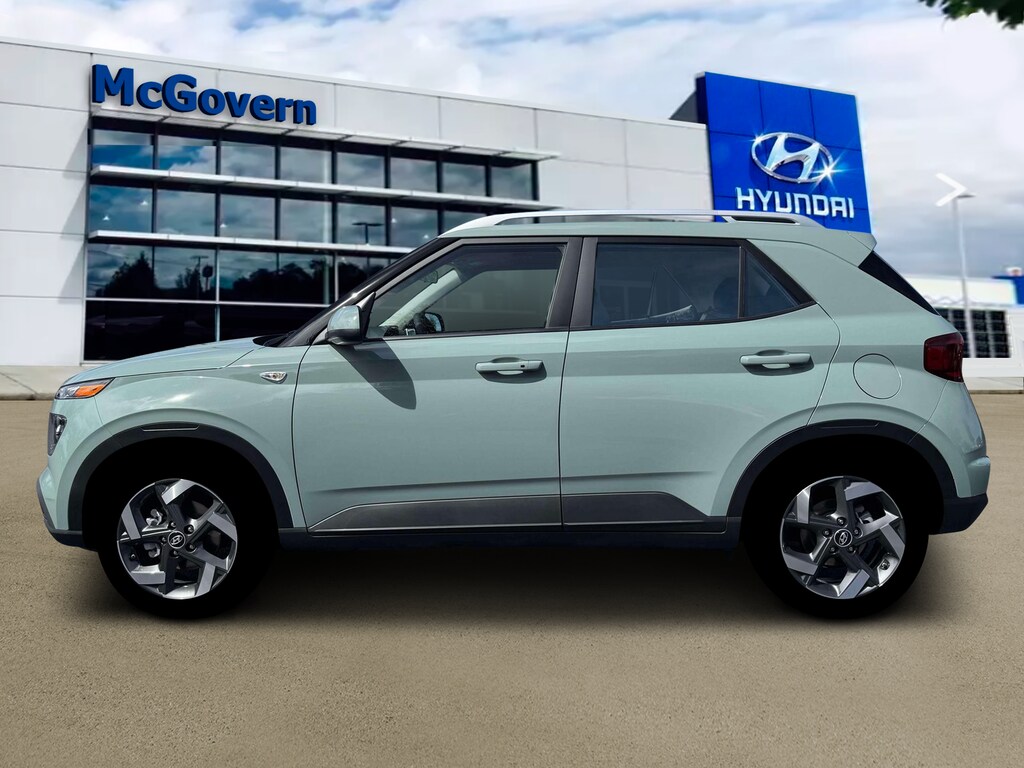 New 2026 Hyundai Venue SEL SUV