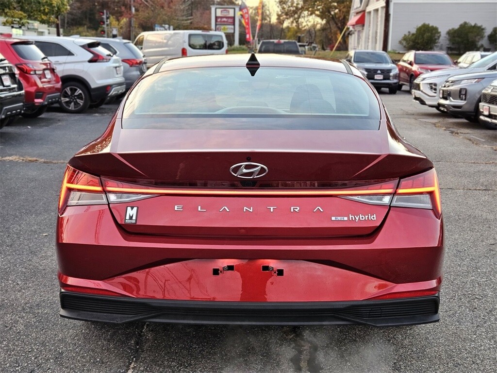 2023 Hyundai Elantra Blue photo 4
