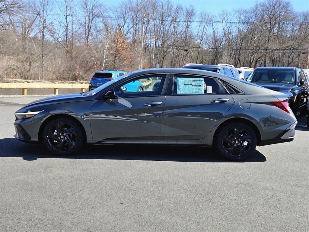 New 2026 Hyundai Elantra SEL Sport Sedan