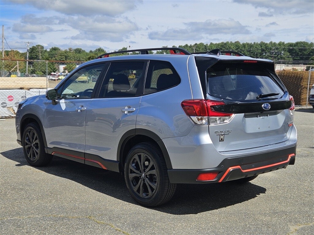 2024 Subaru Forester Sport photo 2